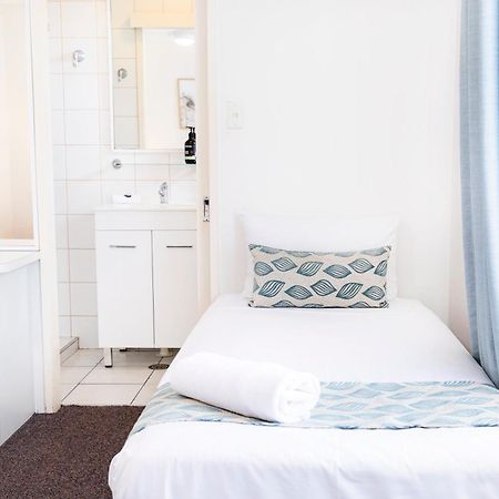 Palm View Holiday Apartments ボーエン エクステリア 写真