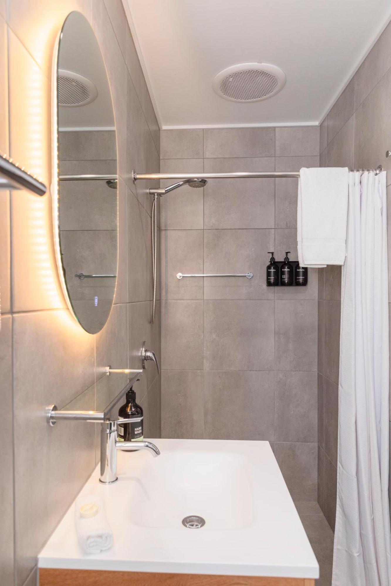 Palm View Holiday Apartments ボーエン エクステリア 写真