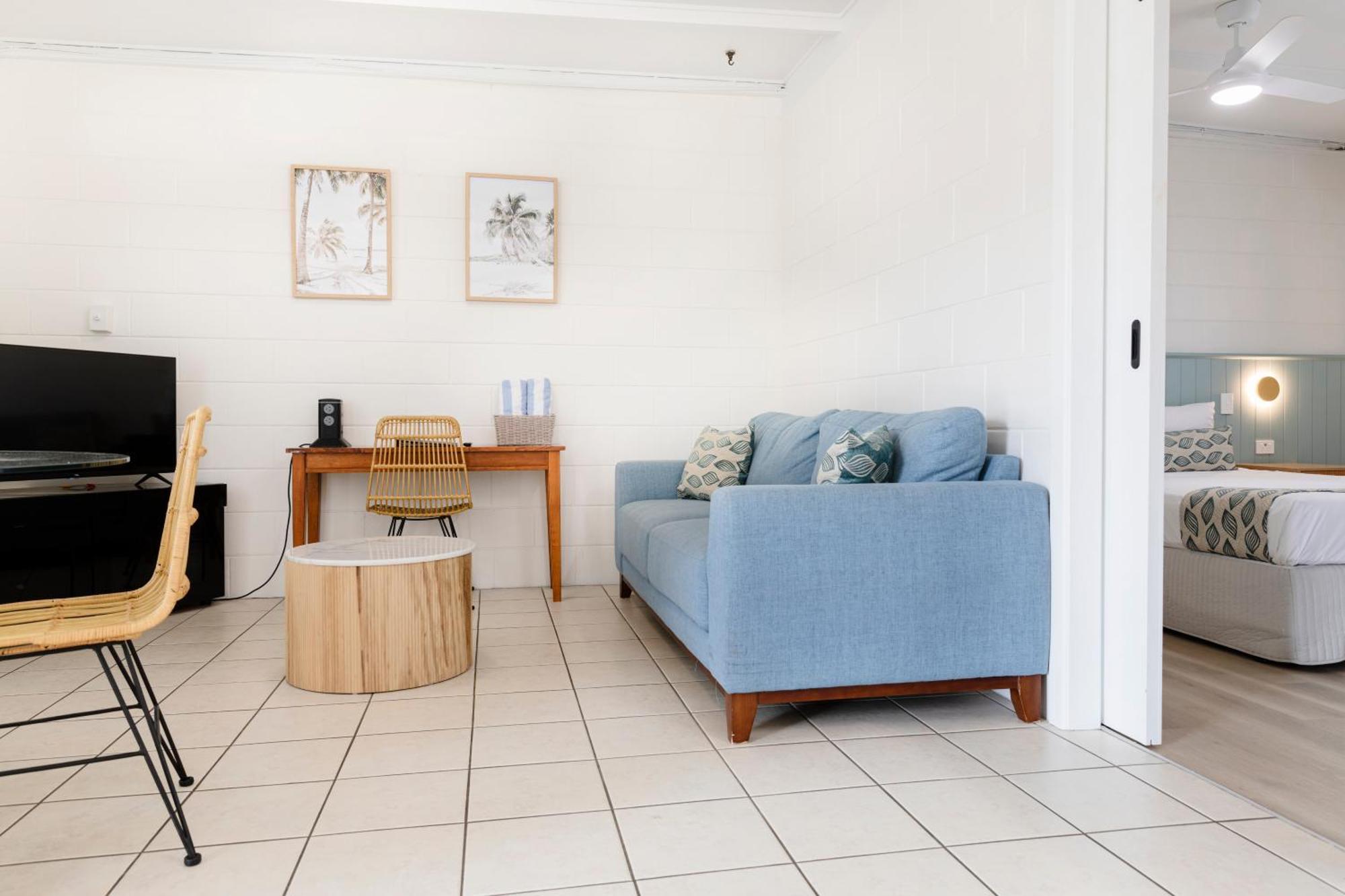 Palm View Holiday Apartments ボーエン エクステリア 写真