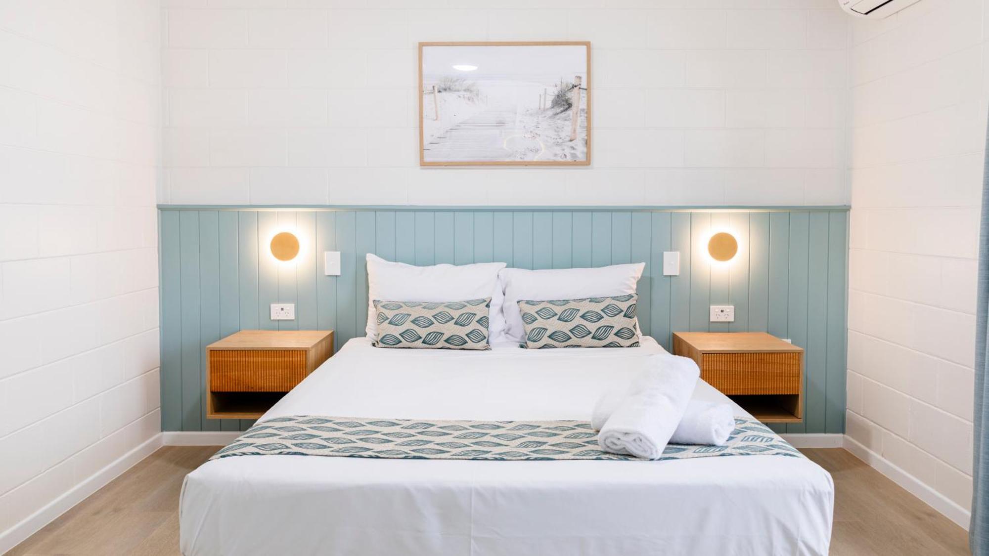Palm View Holiday Apartments ボーエン エクステリア 写真