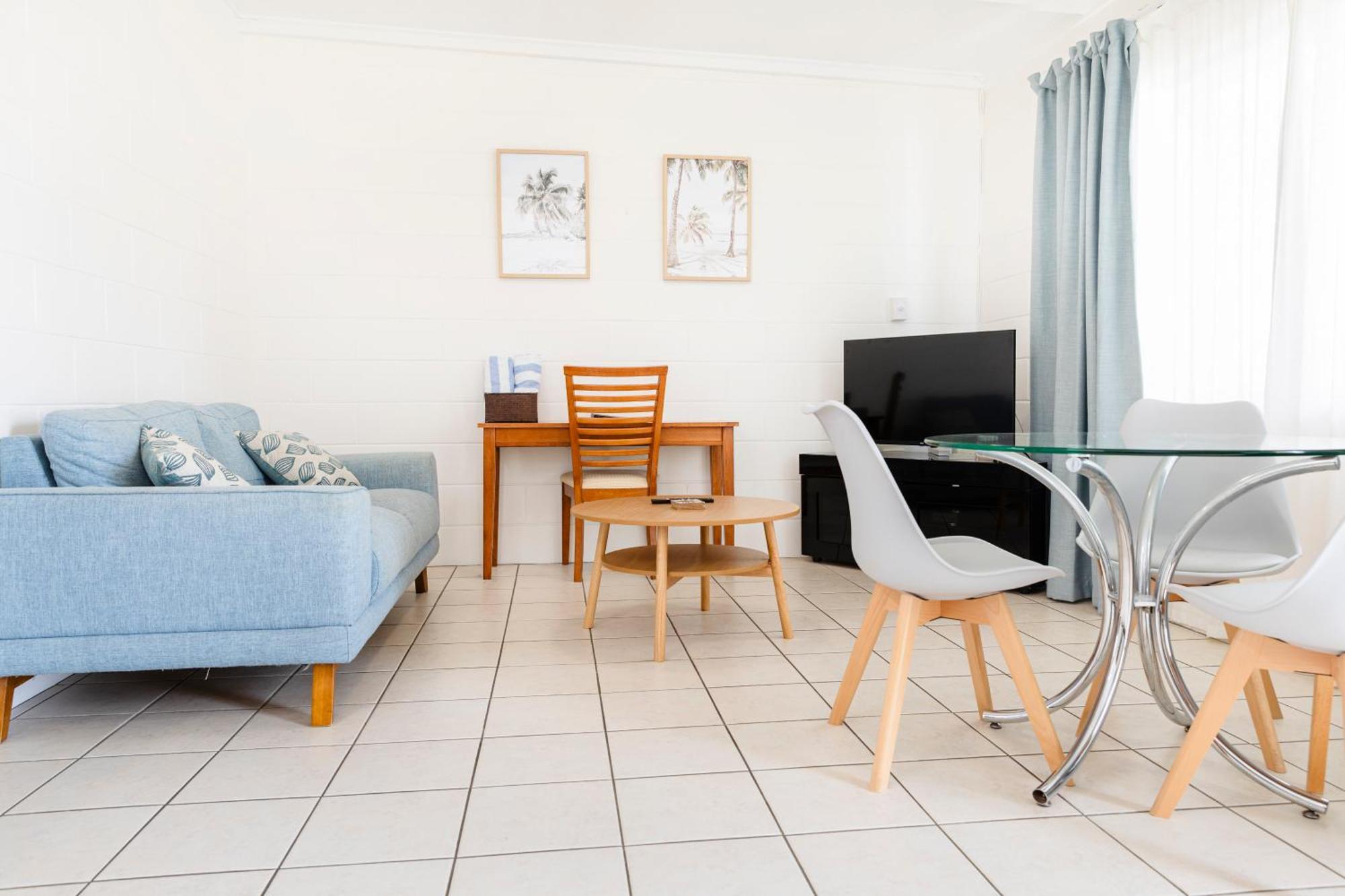Palm View Holiday Apartments ボーエン エクステリア 写真