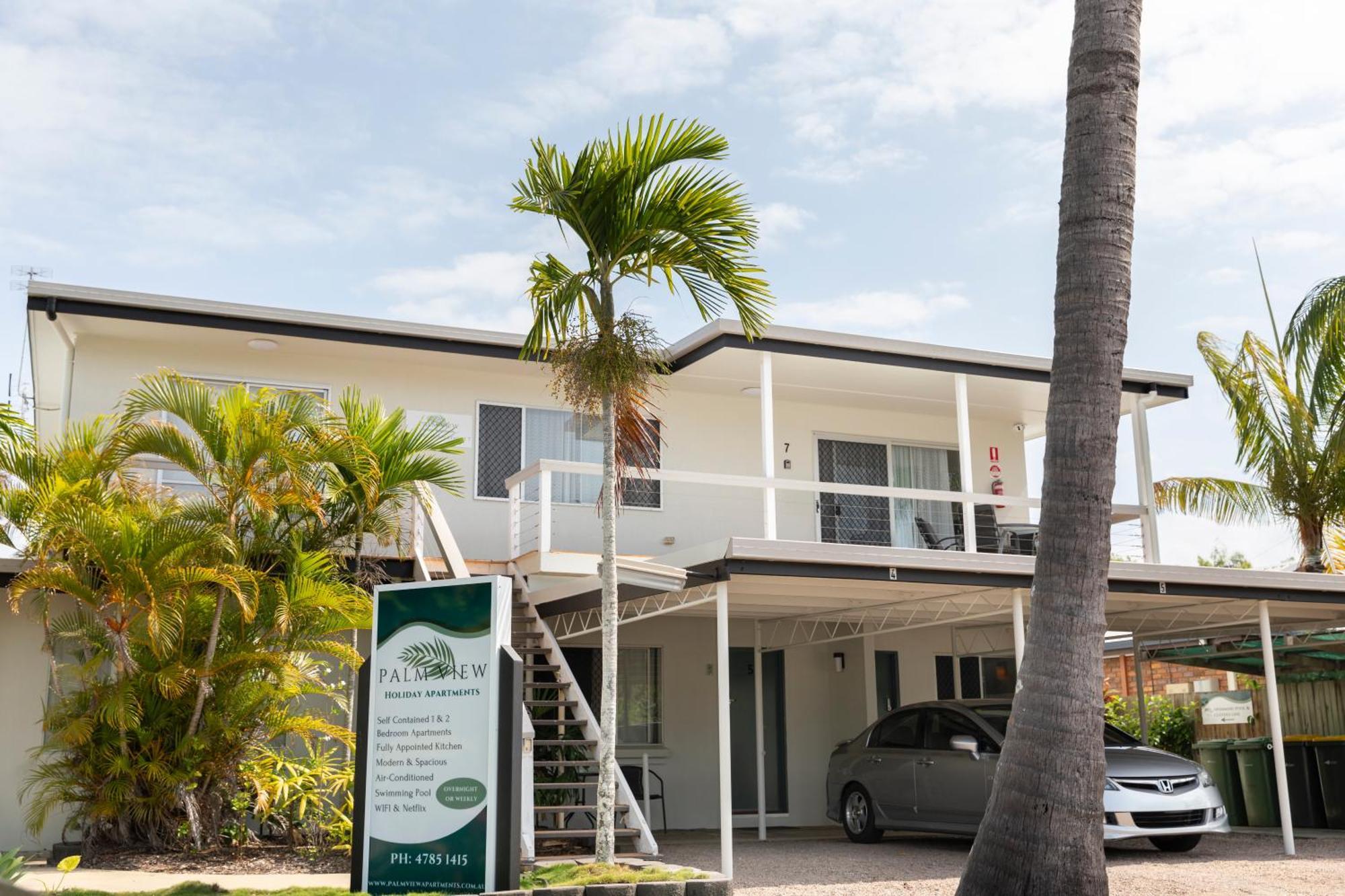 Palm View Holiday Apartments ボーエン エクステリア 写真
