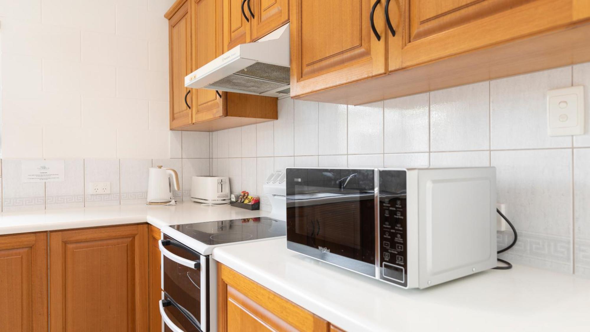 Palm View Holiday Apartments ボーエン 部屋 写真