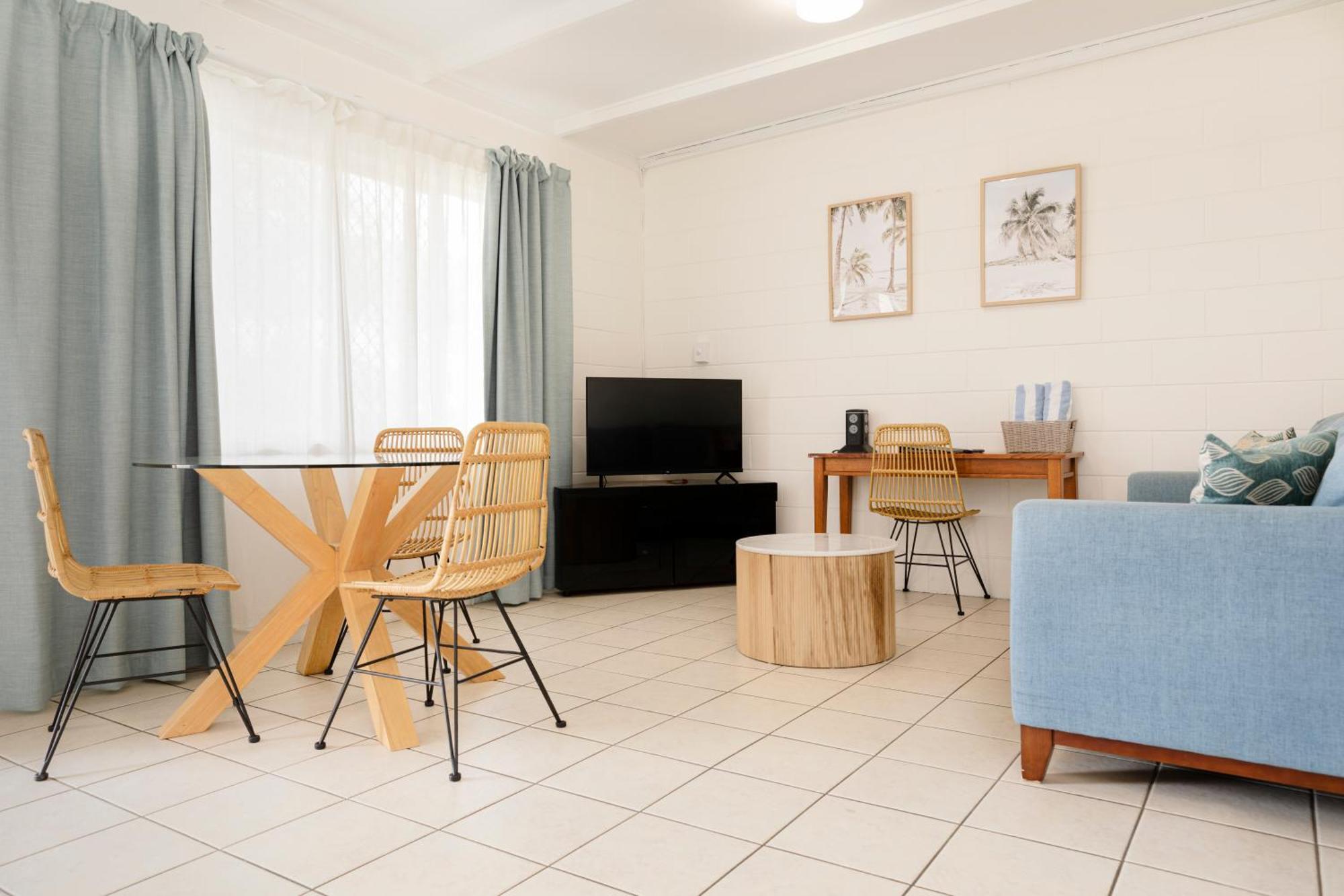 Palm View Holiday Apartments ボーエン 部屋 写真