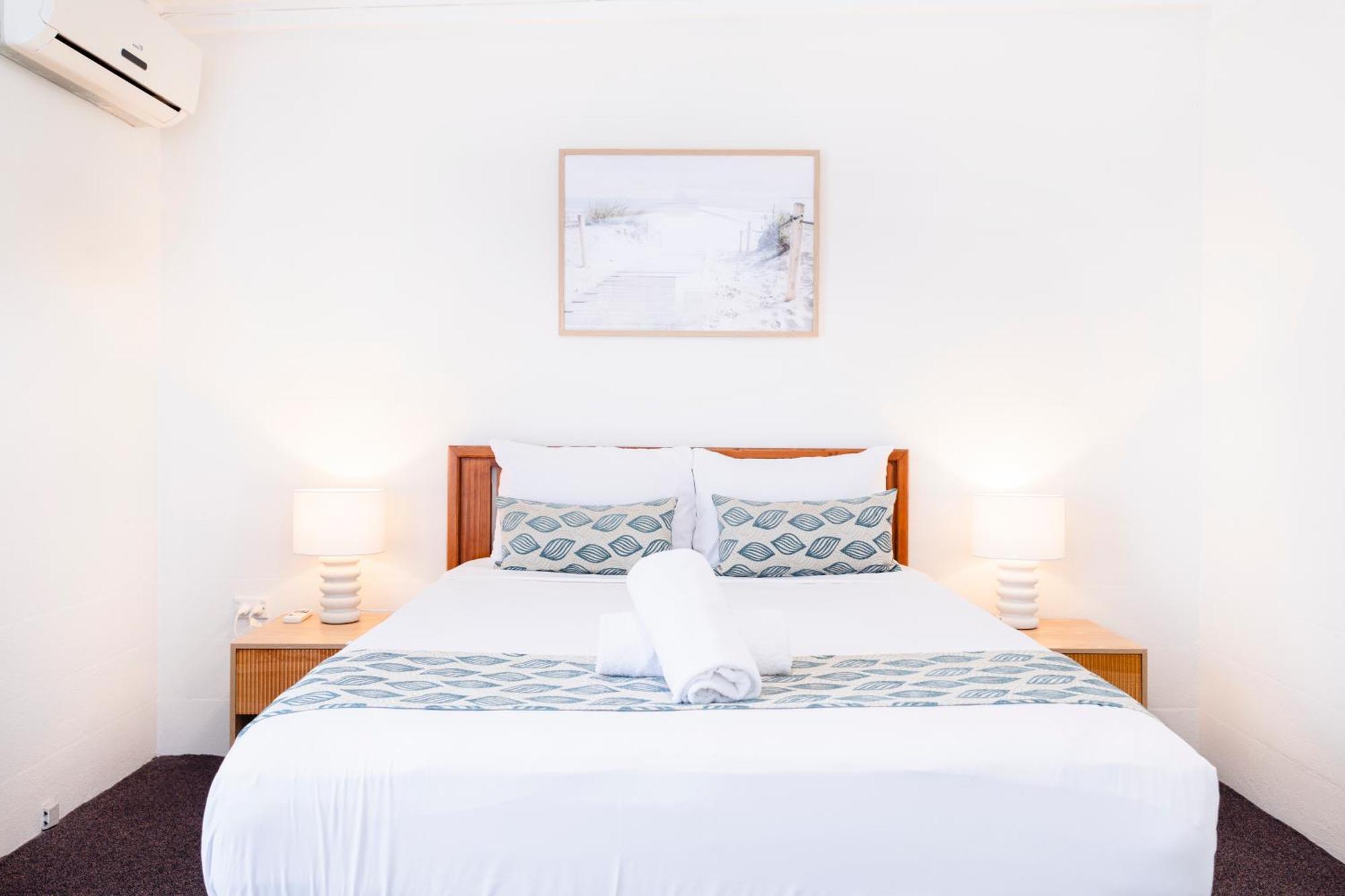 Palm View Holiday Apartments ボーエン エクステリア 写真